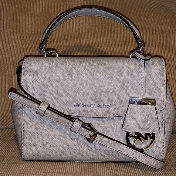 Michael Kors Ava Xs 2025